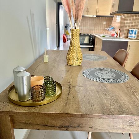 Georgia'S House Apartment Каламата Екстериор снимка