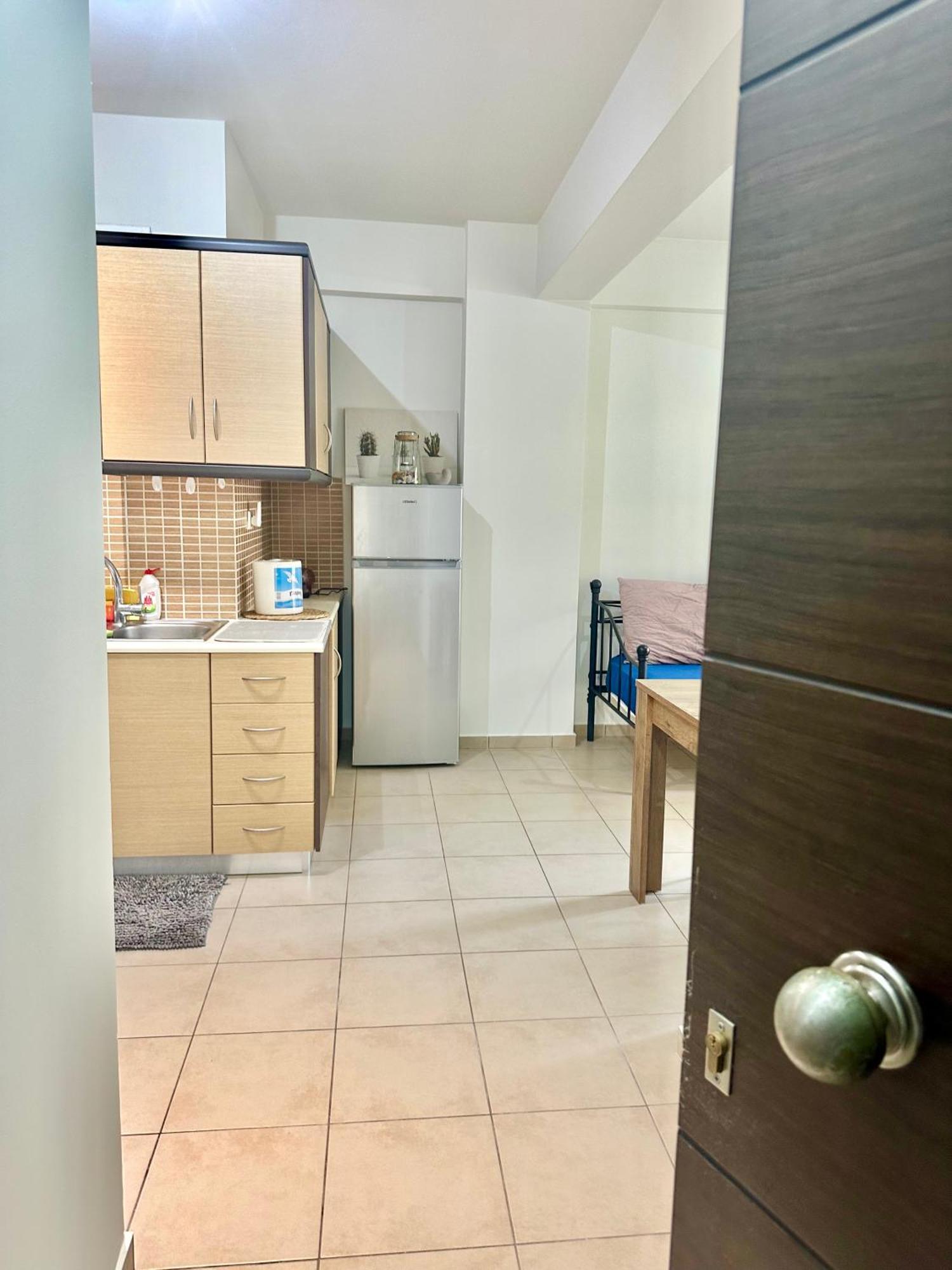Georgia'S House Apartment Каламата Екстериор снимка