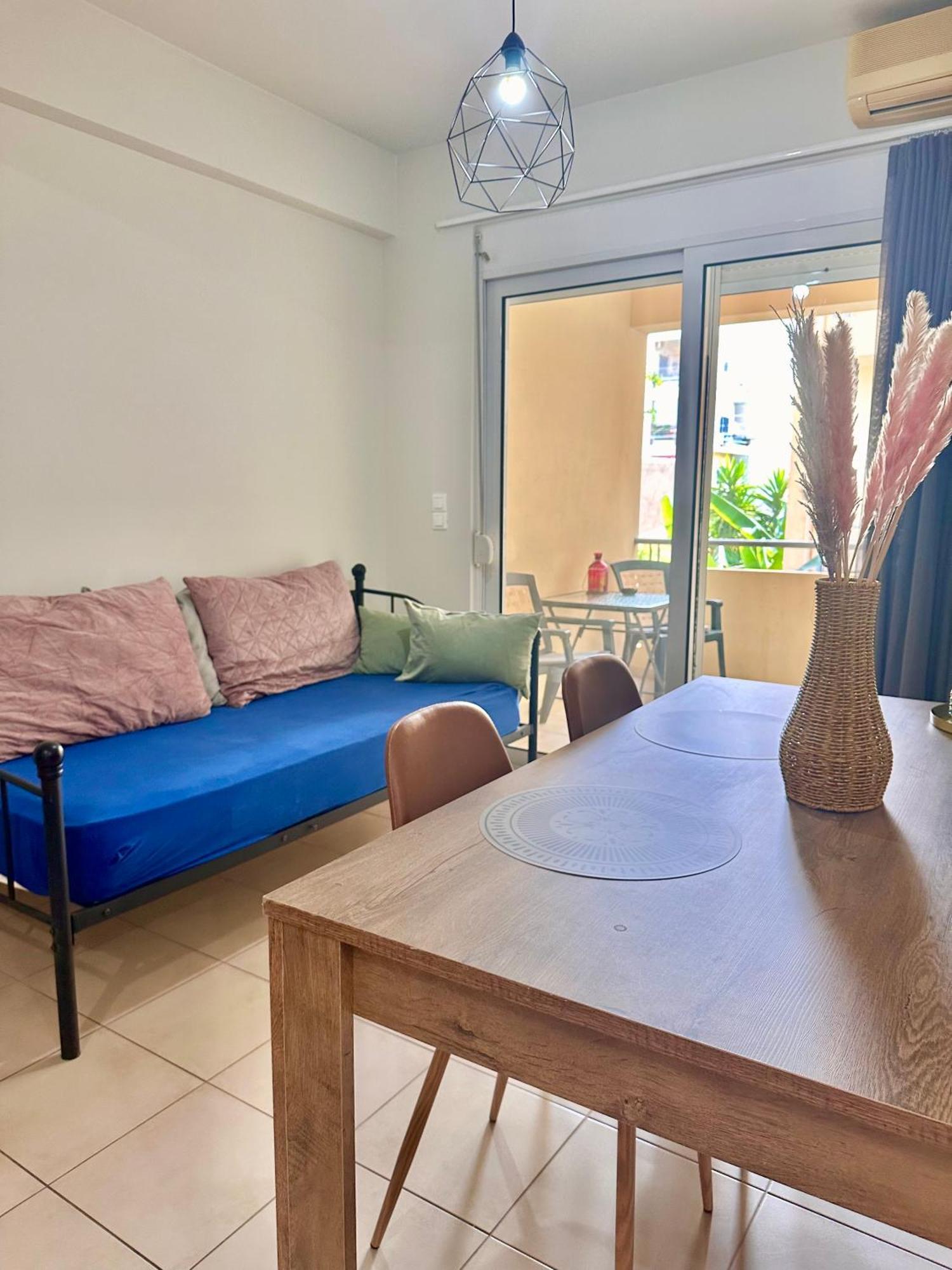 Georgia'S House Apartment Каламата Екстериор снимка