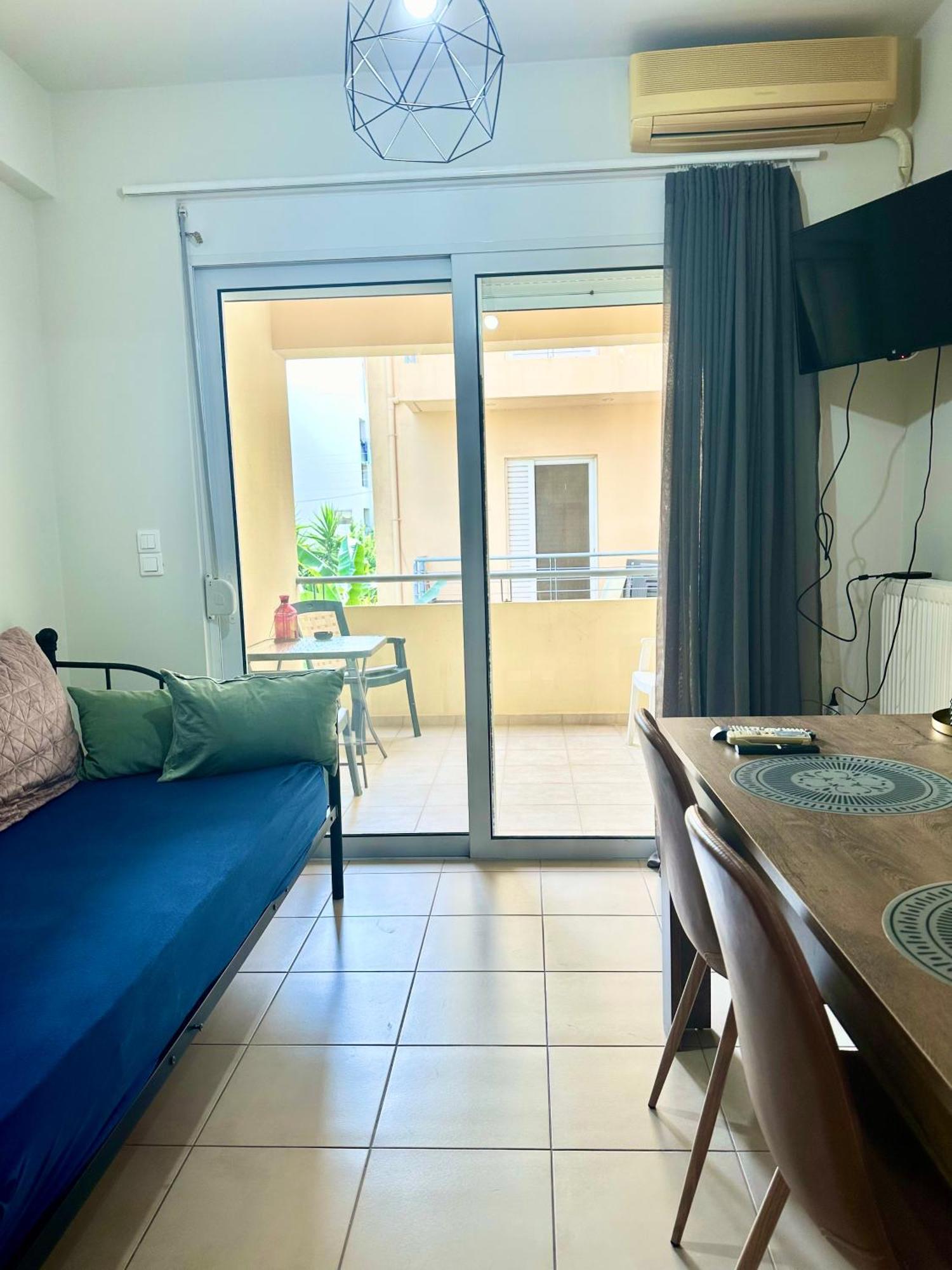 Georgia'S House Apartment Каламата Екстериор снимка