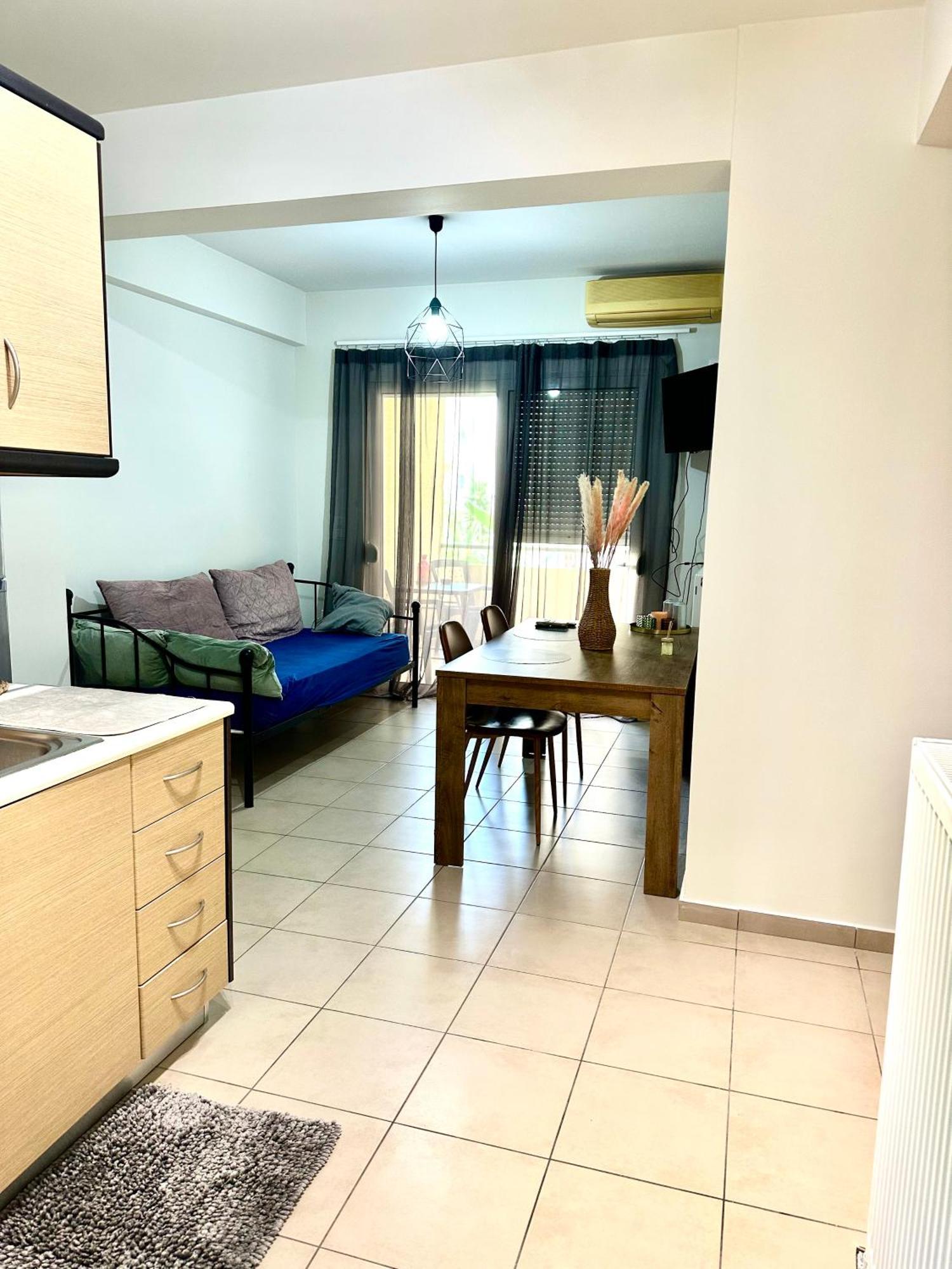 Georgia'S House Apartment Каламата Екстериор снимка